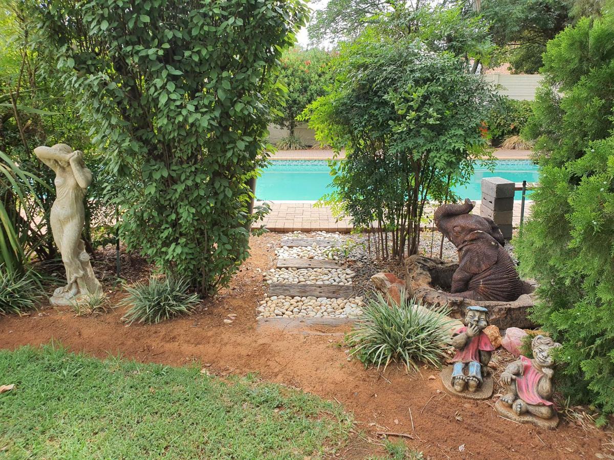 Chic Breeze Hotel Bloemfontein Kültér fotó